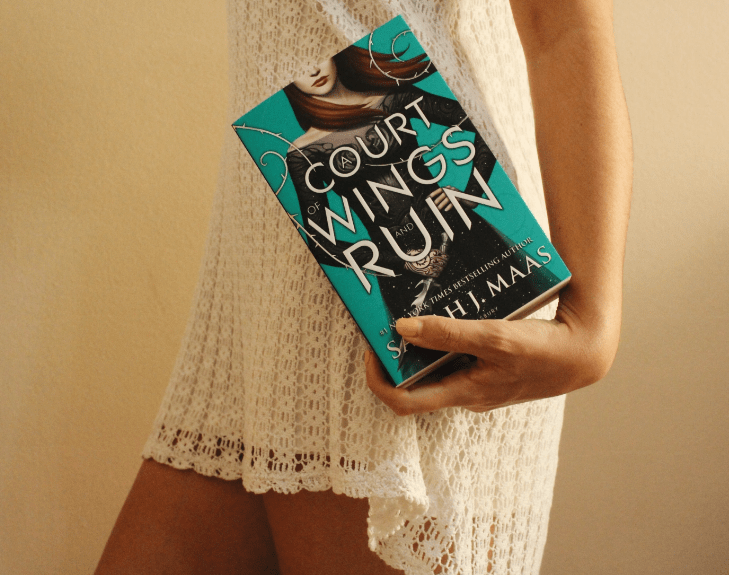 A Court of Wings and Ruin – Sarah J. Maas