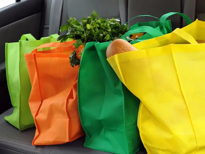 Photo: McIninch/iStock, grocery bags